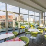 Hotel Hampton by Hilton Cali alojamiento en cali valle del cauca terraza