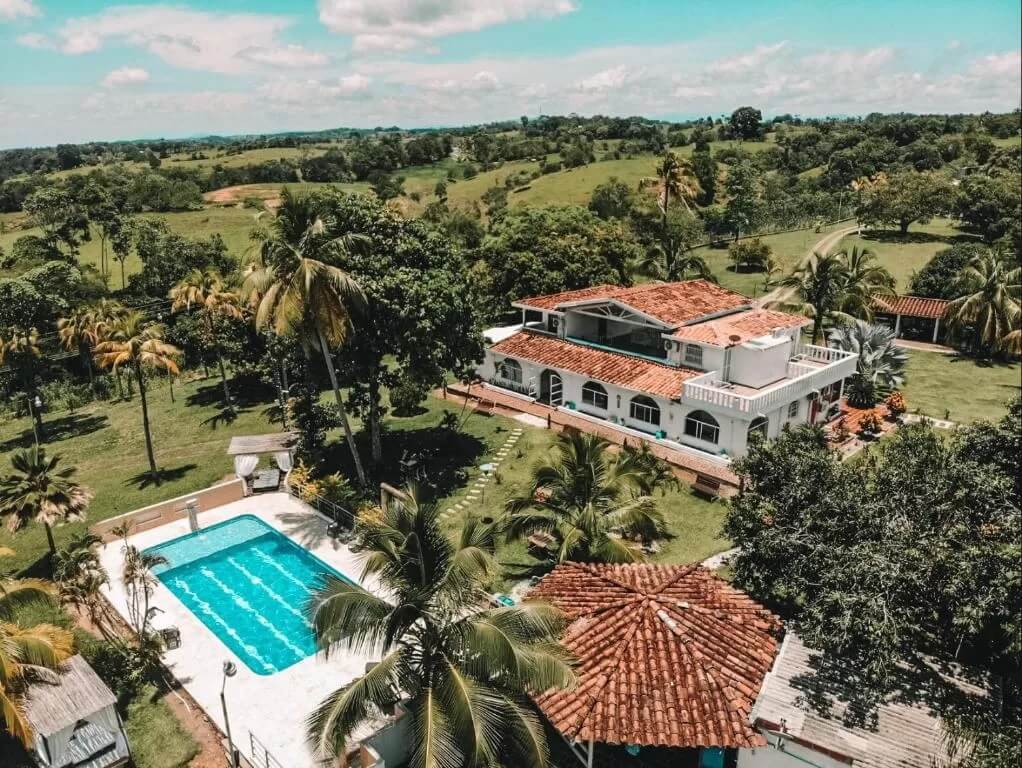 Amaranthus Hotel
