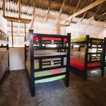 Tiki Hut Hostel Opiniones, Dirección, Teléfono, Tarifas y Sitios cerca
